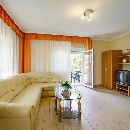 Yucca 1 By Interhome